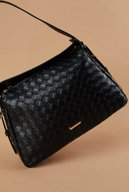 GINGER Textured Shoulder Bag