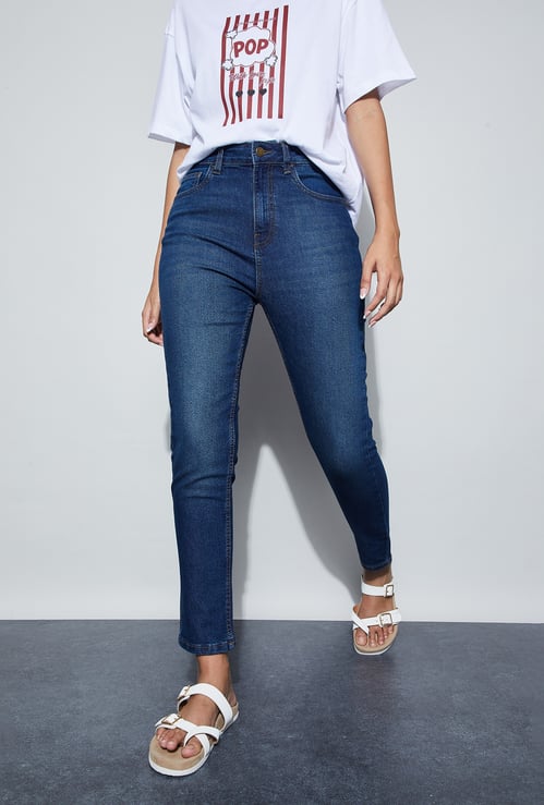 FAME FOREVER Stonewashed Slim Fit Jeans