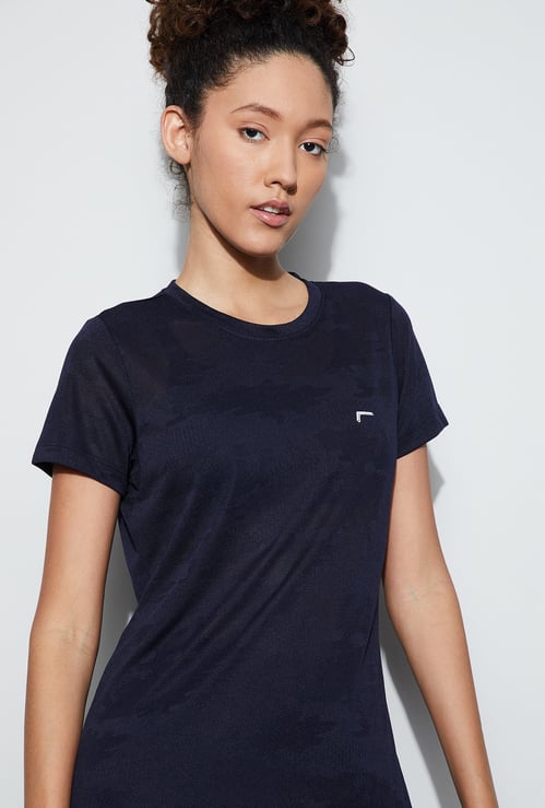 FAME FOREVER ACTIVE Textured T-shirt