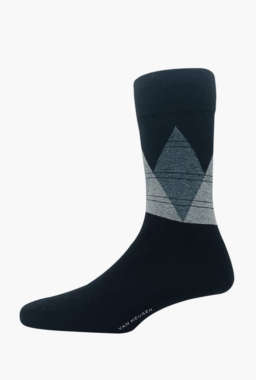 VAN HEUSEN Patterned Calf-Length Socks