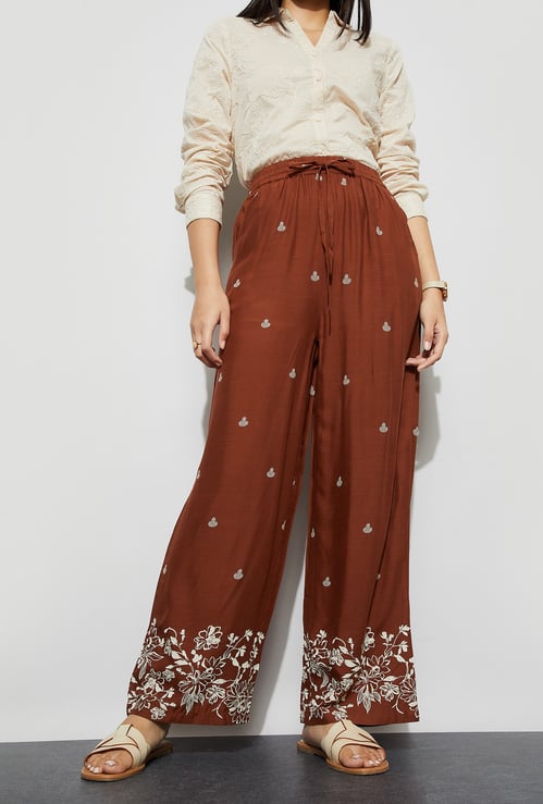 FAME FOREVER Floral Print Trousers