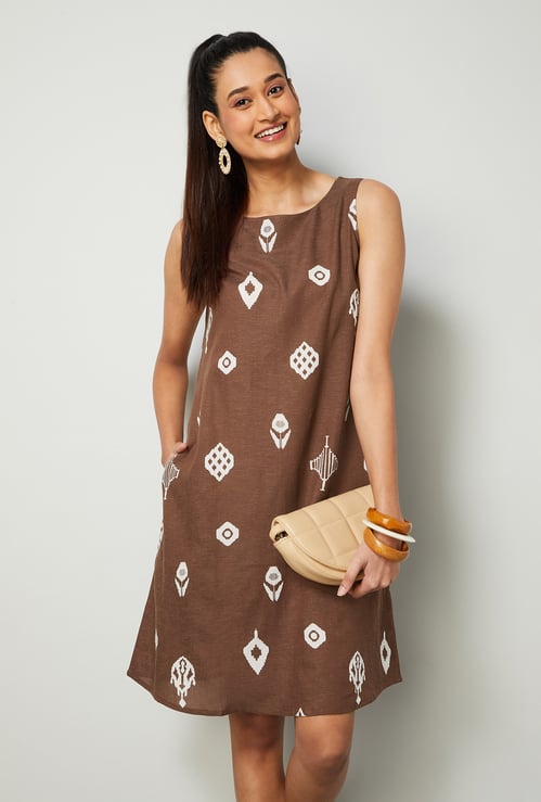 COLOUR ME Ethnic Motif Sleeveless Midi Dress