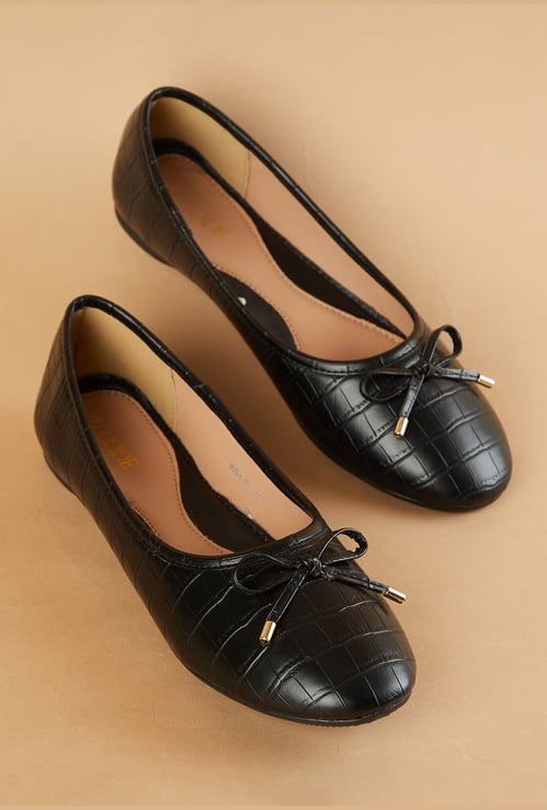 CODE Bow-Detailed Ballerinas