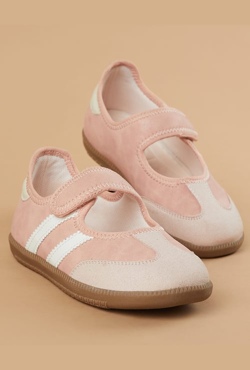 FAME FOREVER Girls Colourblocked Sneakers