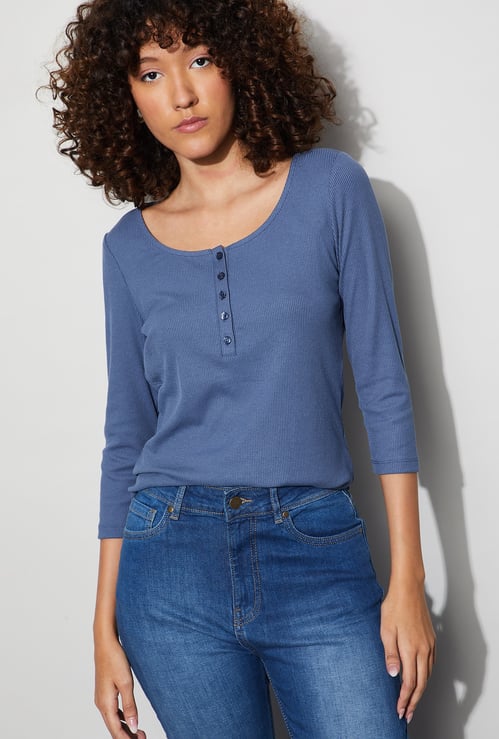 FAME FOREVER Ribbed Henley T-shirt