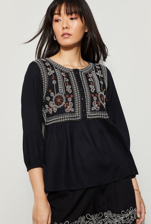 FAME FOREVER Embroidered Top