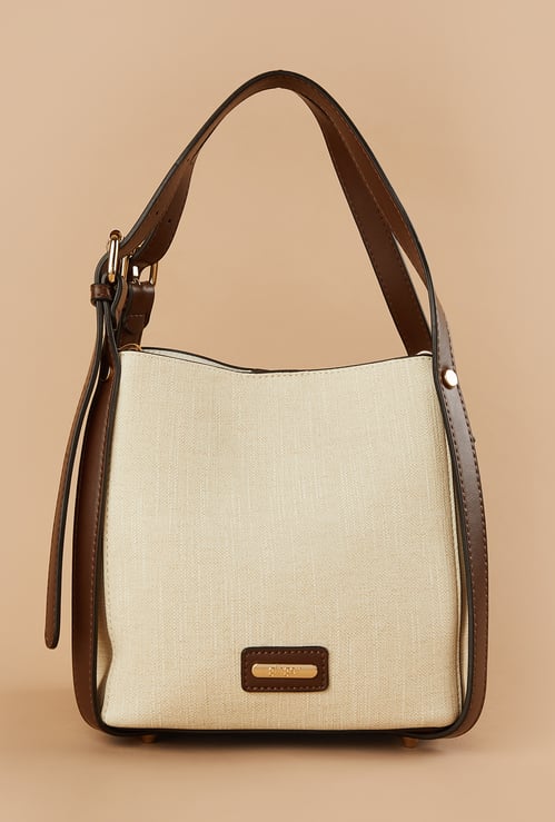 GINGER Textured Handheld Bag