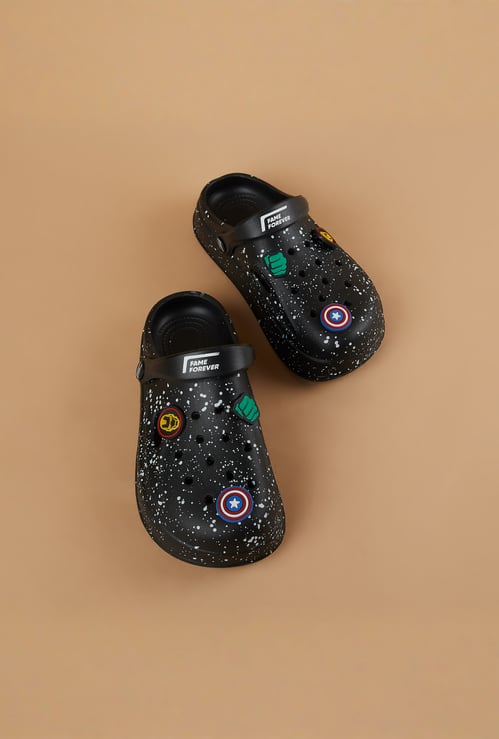FAME FOREVER Boys Paint Splatter Clogs with Avenger Charms