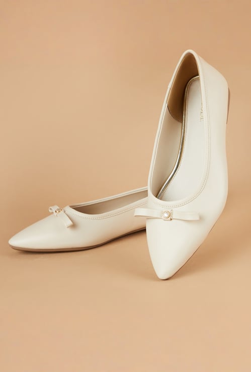 CODE Solid Pointed Toe Ballerinas