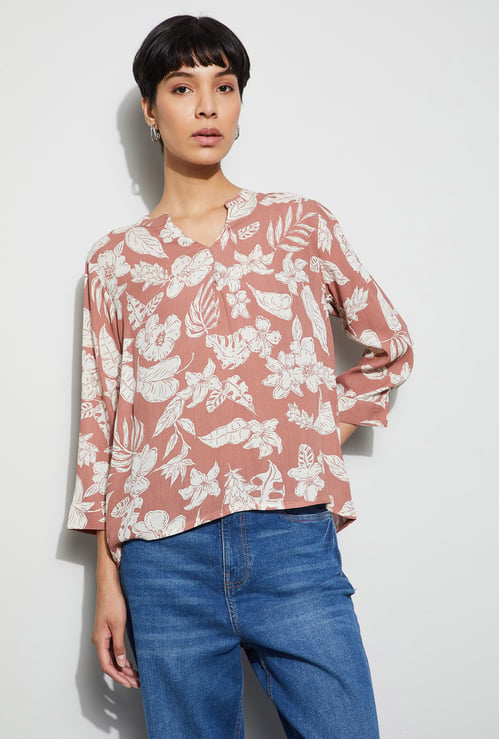 FAME FOREVER Floral Print V-Neck Top