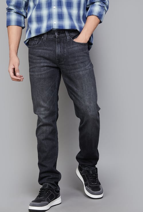 FLYING MACHINE Washed Slim Straight Jeans