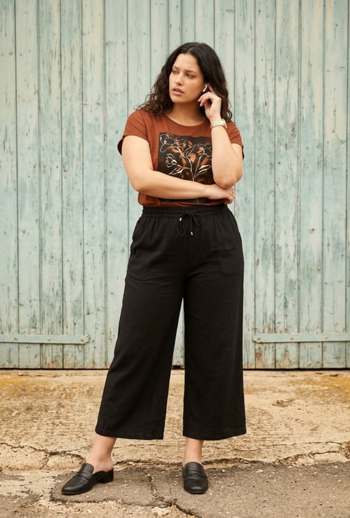 NEXUS Solid Wide-Leg Trousers