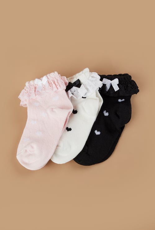 FAME FOREVER Heart Pattern Ankle Length Socks - Pack of 3
