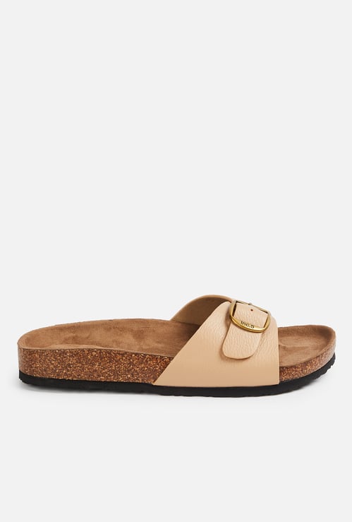 INC.5 Buckle Flats
