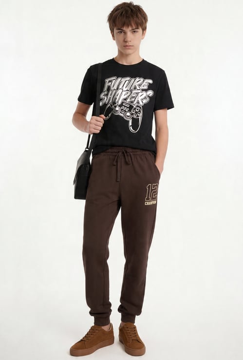 FAME FOREVER Boys Champion Graphic Print Joggers