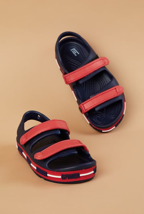 FAME FOREVER Boys Colourblock Floaters