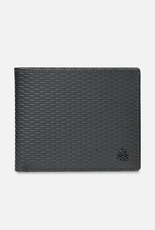 UNITED COLORS OF BENETTON Textured Bi-Fold Wallet