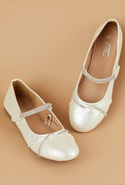 FAME FOREVER Girls Embellished Ballerinas