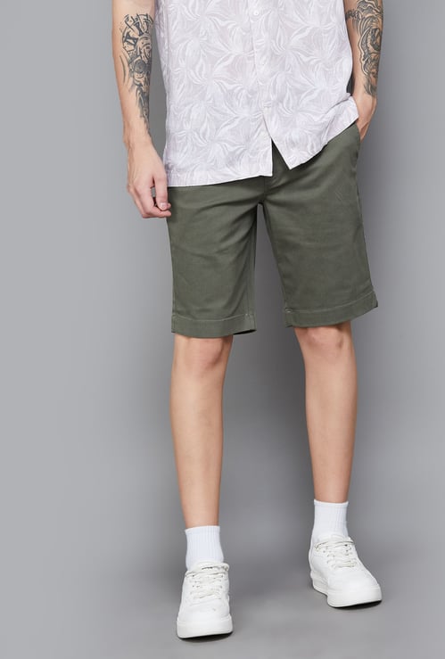 COLORPLUS Solid Regular Fit Shorts