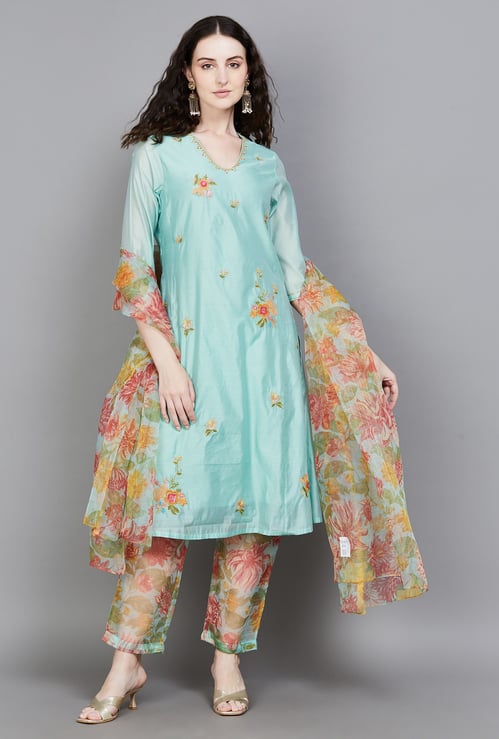 W Embroidered Straight Kurta Set