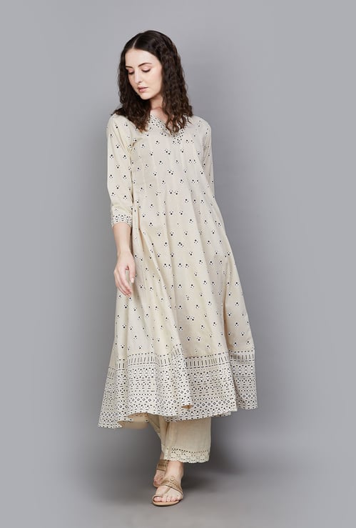 SPAN Embroidered V-Neck Anarkali Kurta