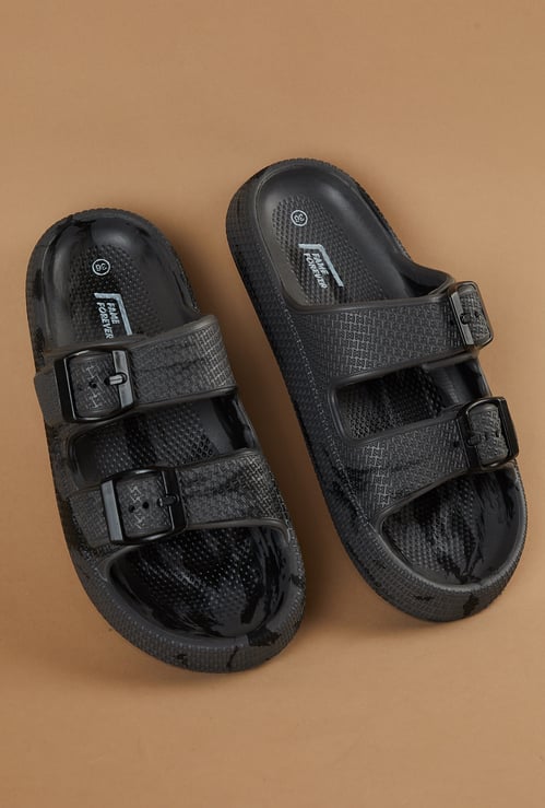 FAME FOREVER Boys Textured Slip-Ons