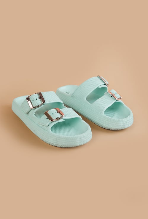FAME FOREVER Girls Textured Slippers