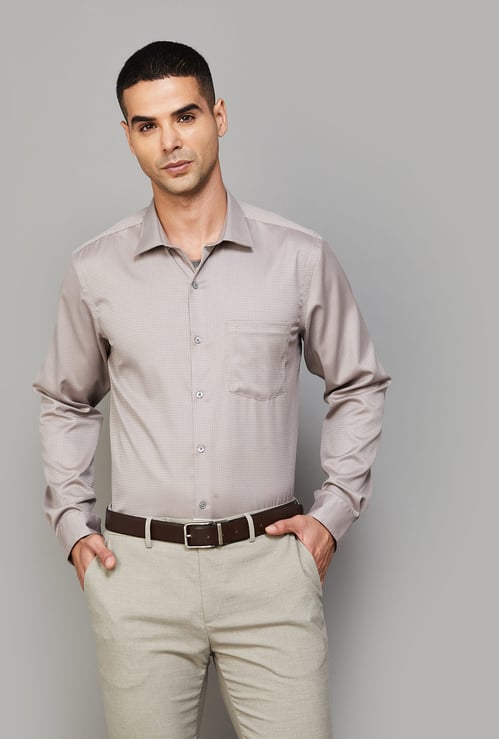 ARROW Textured Regular Fit Formal Shirt