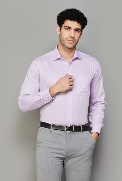 PARK AVENUE Textured Regular Fit Formal Shirt