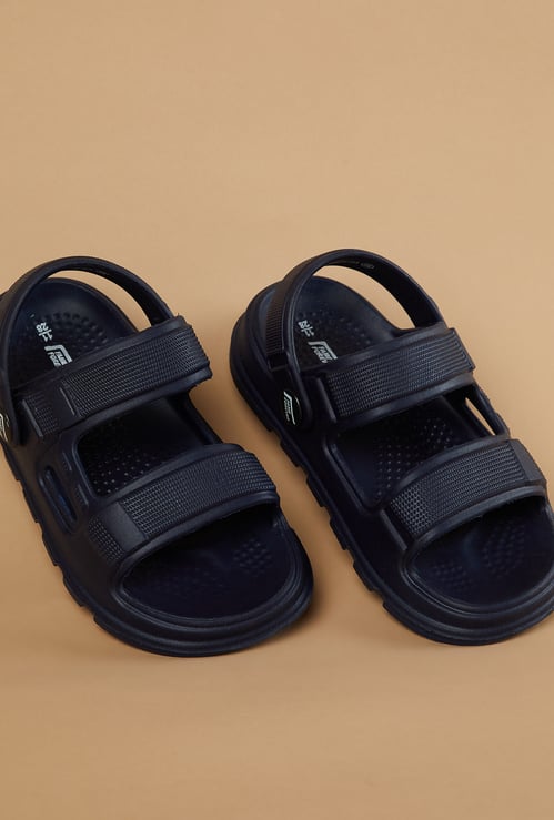 FAME FOREVER Boys Solid Slip-Ons