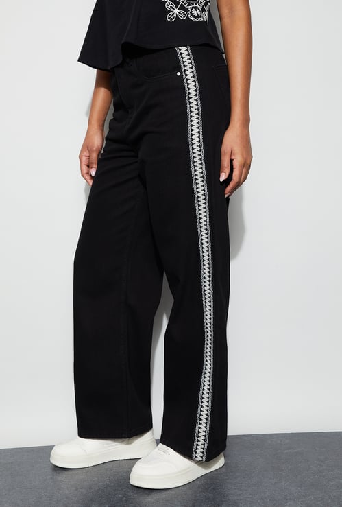 GINGER Embroidered Medium Waist Jeans