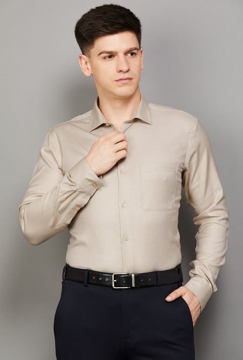 PARK AVENUE Solid Slim Fit Formal Shirt