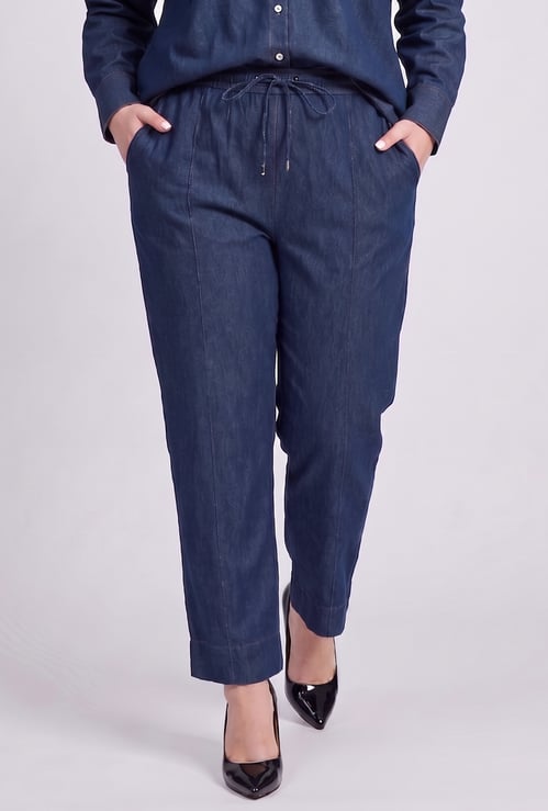 NEXUS Solid Jeans