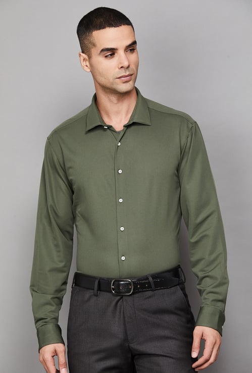 VAN HEUSEN Solid Slim Fit Formal Shirt