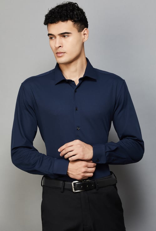 VAN HEUSEN Solid Slim Fit Formal Shirt