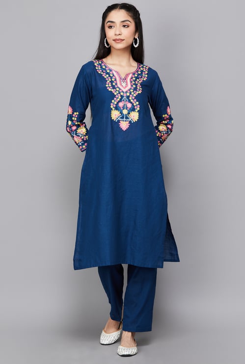 SPAN Embroidered Kurta Set