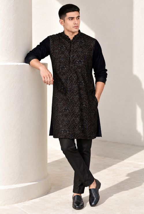 MELANGE Embroidered Straight Kurta