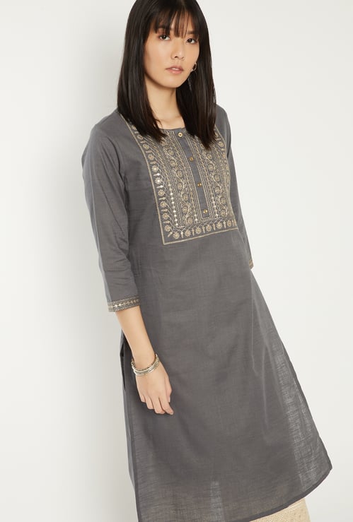 Women Embroidered Straight Kurta