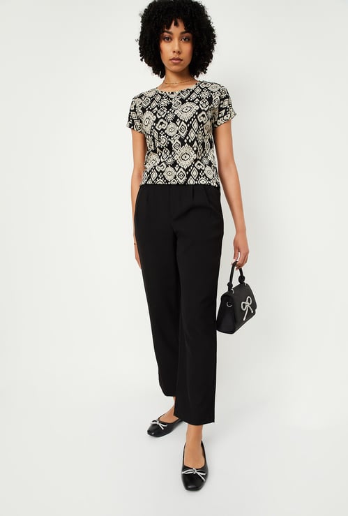 Women Solid Straight Fit Trousers