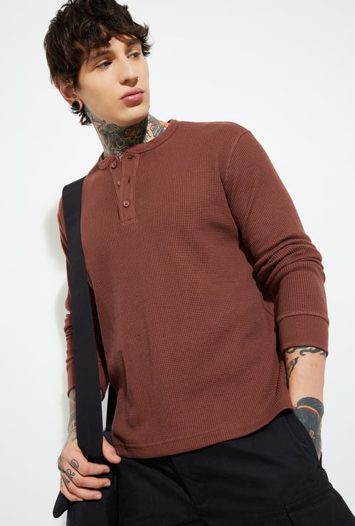 URB_N Men Textured T-shirt