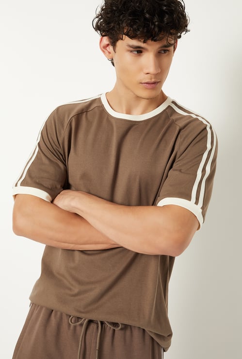 Men Side Taped Sports T-shirt