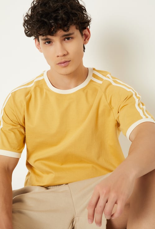 Men Side Taped Sports T-shirt
