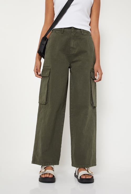 Women Solid Cargo Jeans