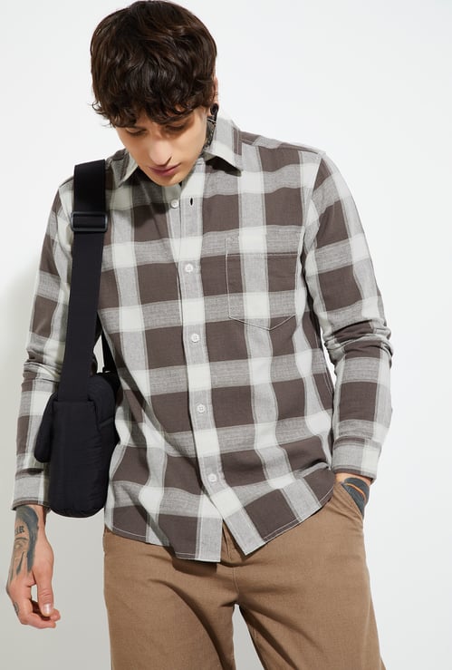 URB_N Men Checked Regular Fit Shirt