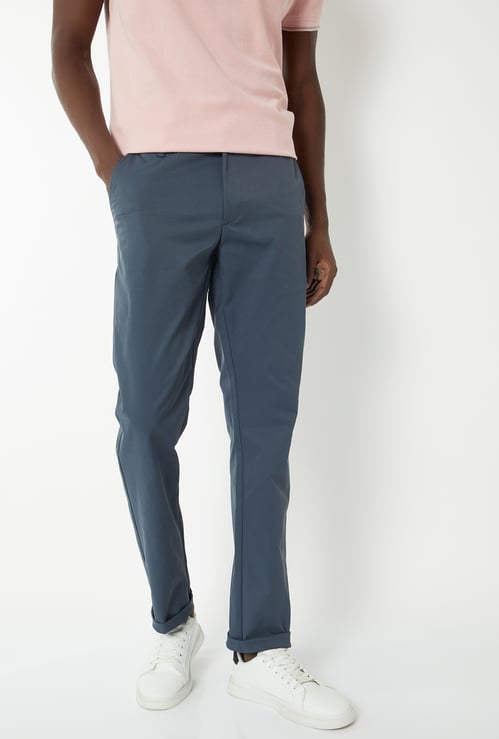 Men Solid Slim Fit Trousers