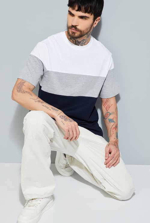 URB_N Men Colourblocked T-shirt