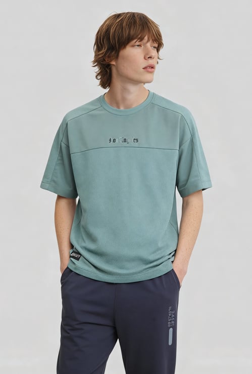 Boys Textured Knit T-shirt