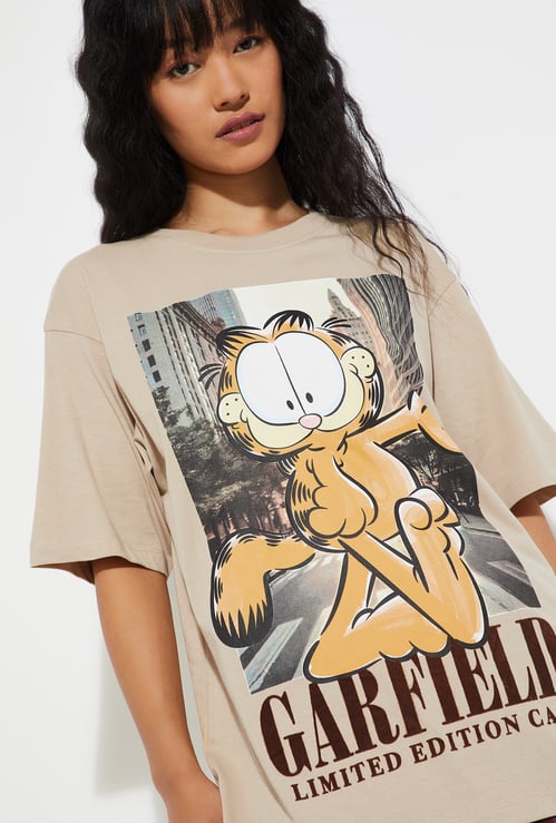 URB_N Women Garfield T-shirt
