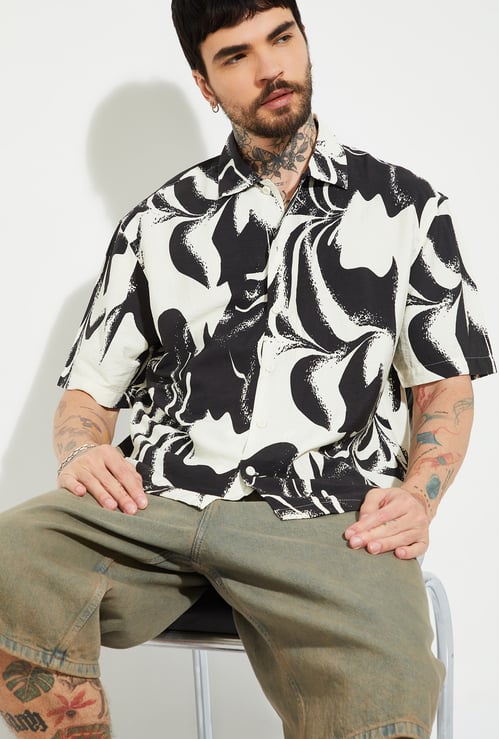 URB_N Men Printed Regular Fit Shirt