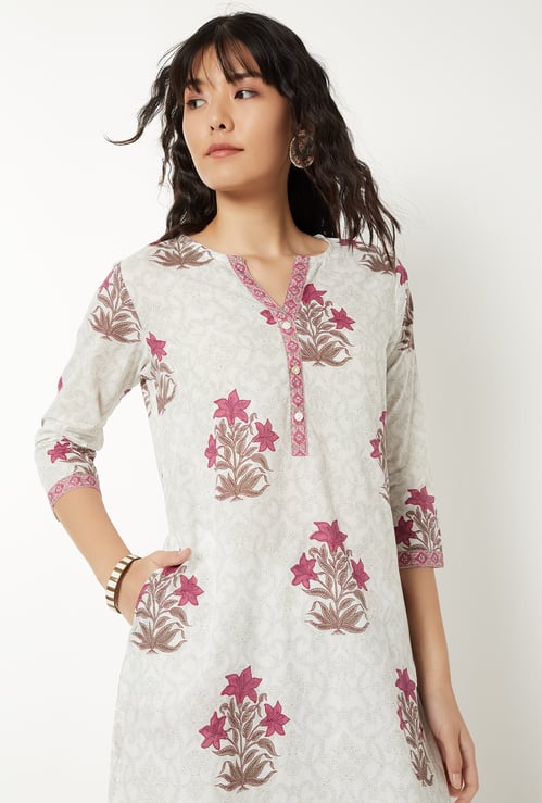 Women Floral Print Straight Kurta